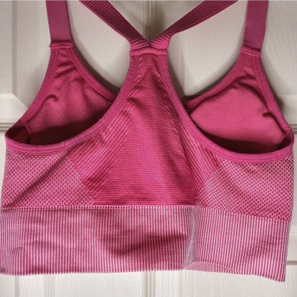 ATHLETIC WORKS Women’s Longline Sports Bra Small Impact Fuchsia - Picture 6 of 6